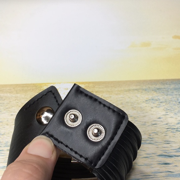 Black Punk Bracelet - Picture 7 of 8